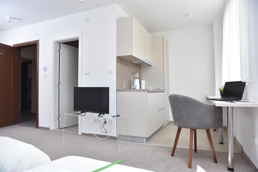 Kozle City Apartments Σκόπια Δωμάτιο φωτογραφία