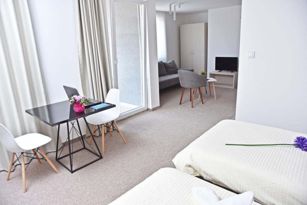 Kozle City Apartments Σκόπια Δωμάτιο φωτογραφία