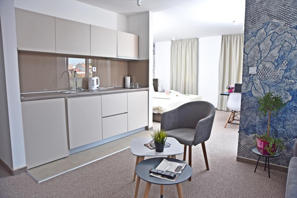 Kozle City Apartments Σκόπια Δωμάτιο φωτογραφία
